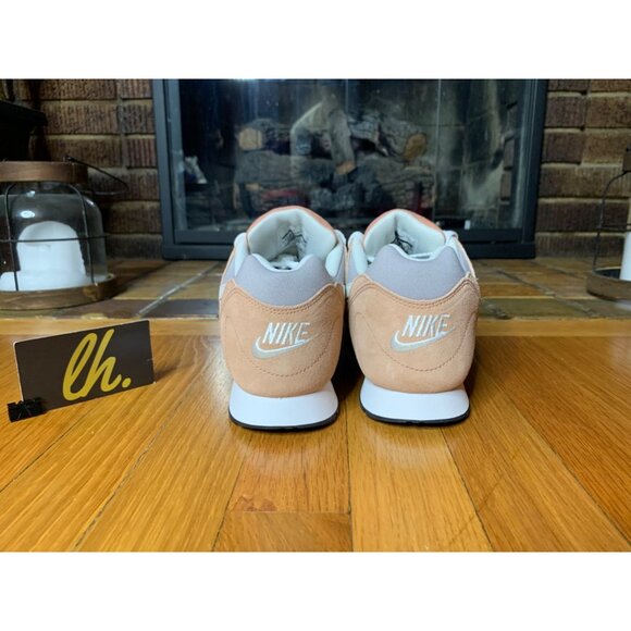 Size 9.5 W Nike Outburst “Atmosphere Grey” Athletic Sneakers AO1069-007 - Picture 5 of 5